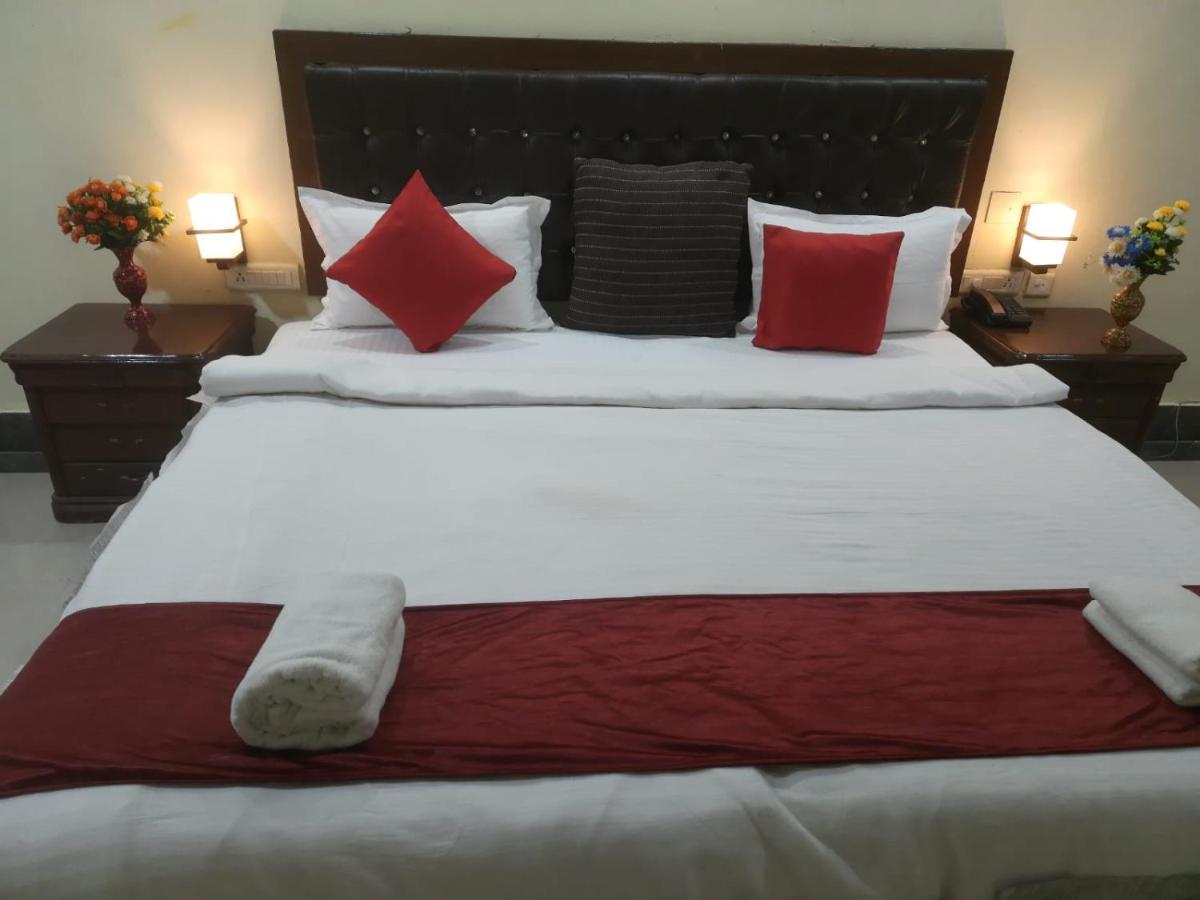 Hotel Surya Beach Inn Puri Exterior photo