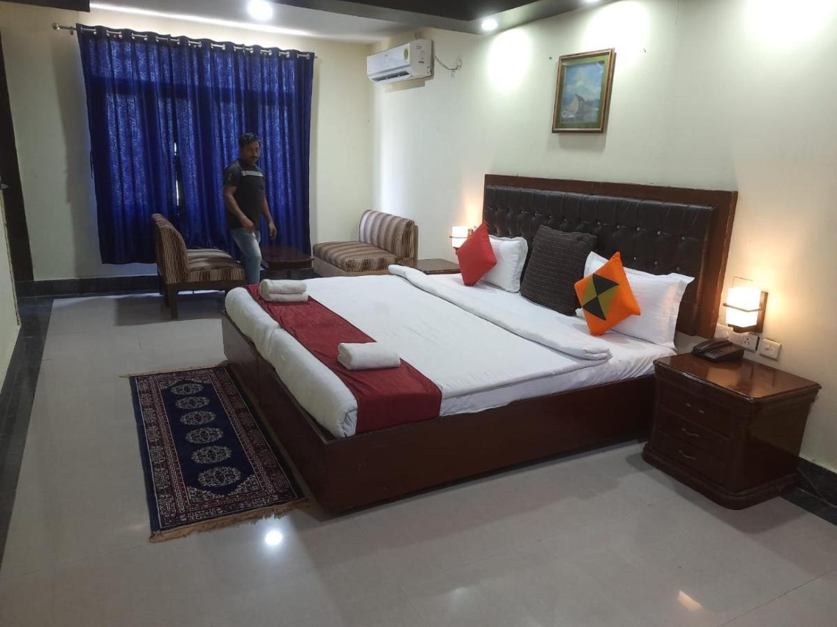 Hotel Surya Beach Inn Puri Exterior photo