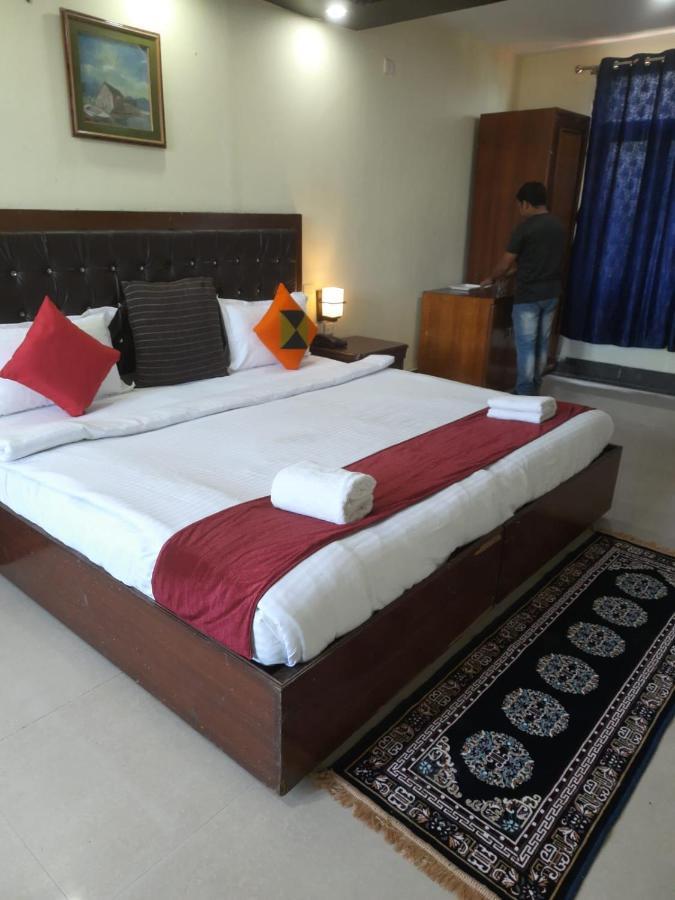 Hotel Surya Beach Inn Puri Exterior photo