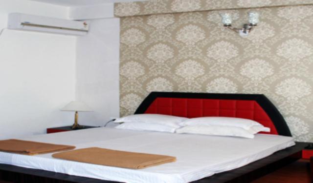 Hotel Surya Beach Inn Puri Room photo
