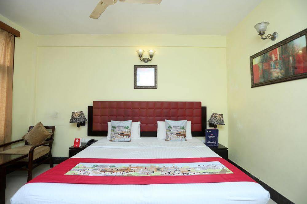 Hotel Surya Beach Inn Puri Exterior photo